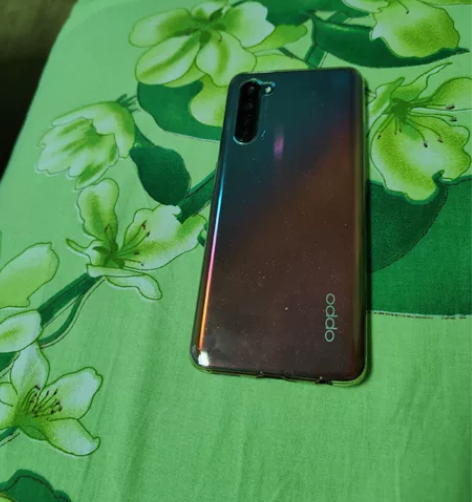 OPPO K7 一年手机保持的像新机135...