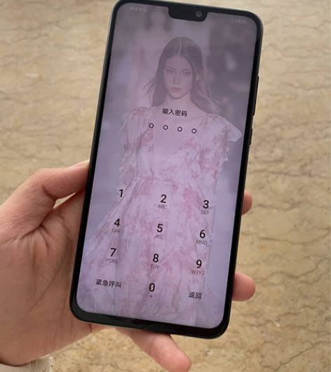 出一台闲置备用机——荣耀8x 内存4+64g。成色很新无磕碰...