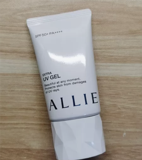 皑丽防晒40g 闲置不用  6月官方旗舰店...