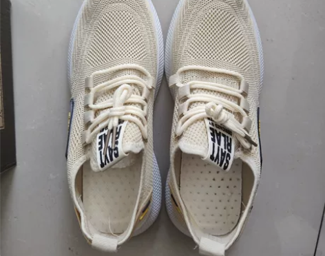 男士运动鞋 41码全新  不退不换要的直接...