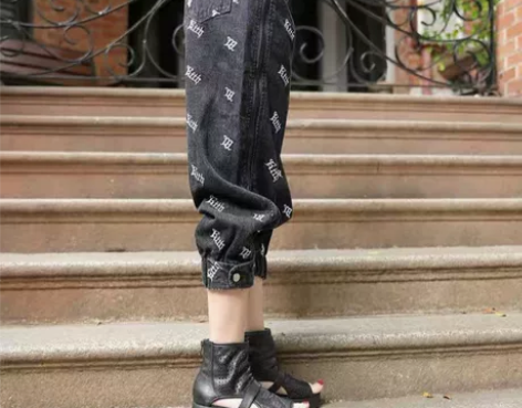 全新欧洲站2020秋季女装新款宽松显瘦怀旧...