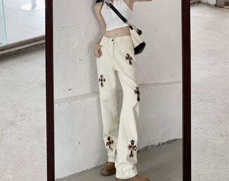 【乐活价】语箫克罗心直筒牛仔裤女2022年...