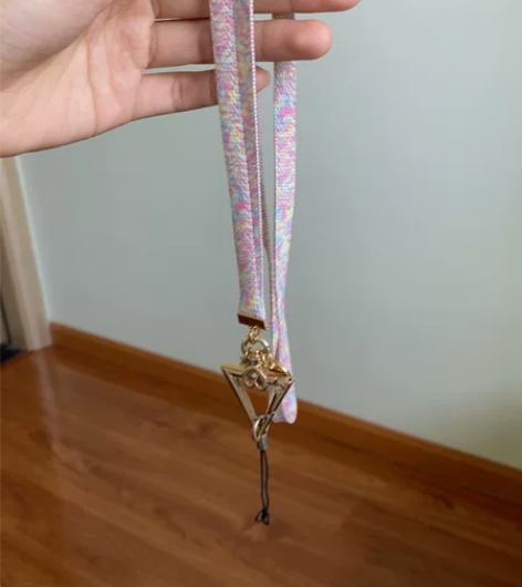 高颜值手机挂绳， 感兴趣的话点“我想要”和...