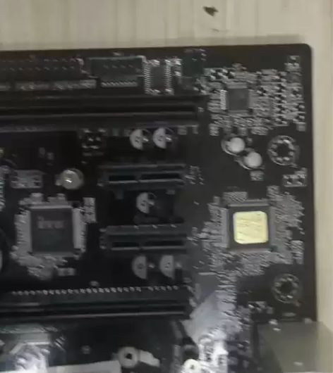 清华同方超越E500  超翔Z8000主板...