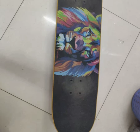 滑板是淘宝极限公社买的 轮和桥都是进口的 ...