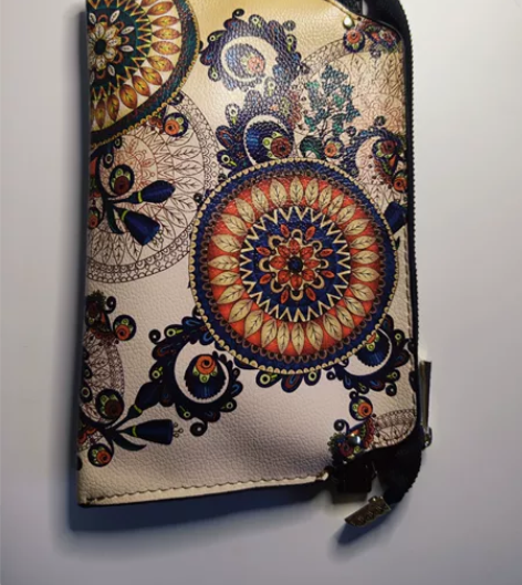 2021新款女士包包民族风花斜挎包复古帆布...