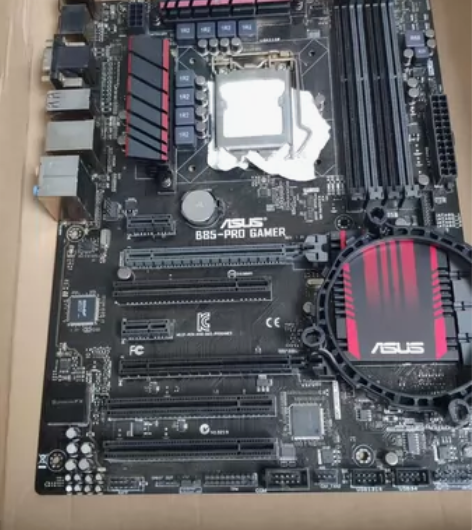 华硕b85pro gamer主板，带原装挡...