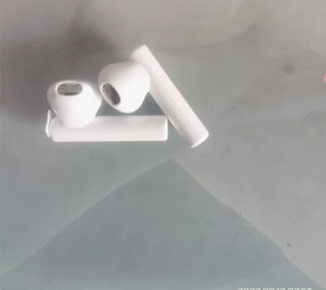 QCY T12白色主机一对。充电盒卖掉了...