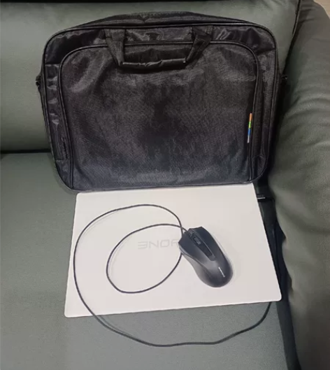 出一台闲置笔记本 什么牌子忘了 全原装无拆...