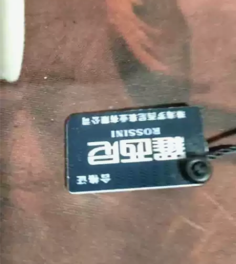 罗西尼电子手表喜欢的可以拍下,手表轻微磨损...