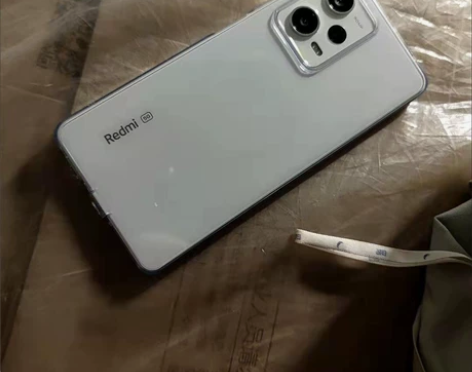 小米手机，红米Note12Pro很新，8+...