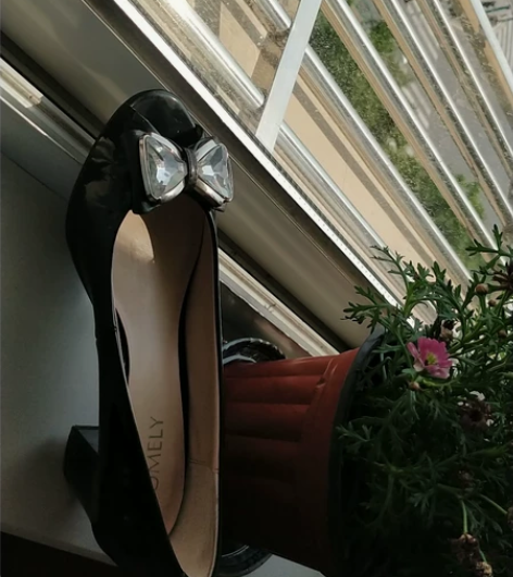 品牌漆皮中跟鱼嘴凉皮鞋，公主风搭配裙子穿超...