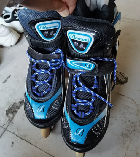 旱冰鞋大品牌50元 感兴趣的话点“我想要”...