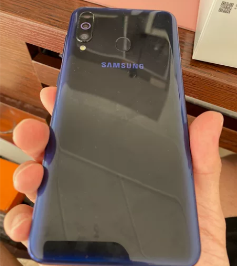 三星a60手机 主板坏 找手机店没修好  ...