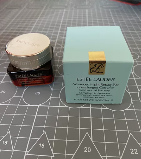 雅诗兰黛小棕瓶抗蓝光熬夜眼霜淡细纹黑眼圈抗皱 在代购买的，闲...