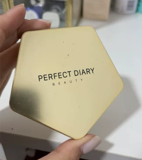 完美日记星芒高光钻石修容一体盘鼻影珠光02...