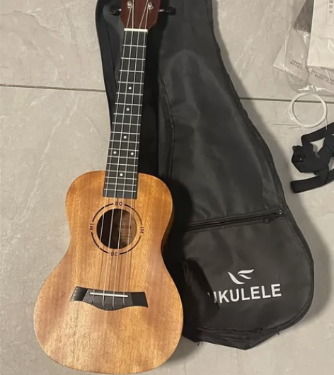 出尤克里里[号外] 大概长60cm 练了一...