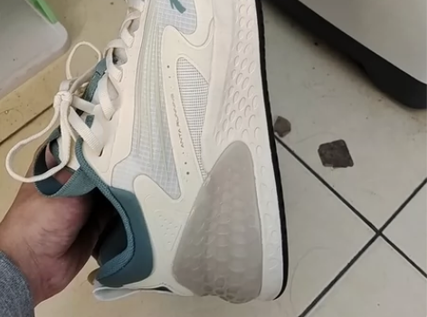 安踏C37+ 九成新去年三百多买的，总共穿...