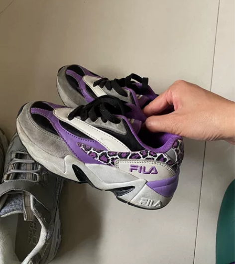 出闲置，娃小了，看着还是可以，成色如下，上...