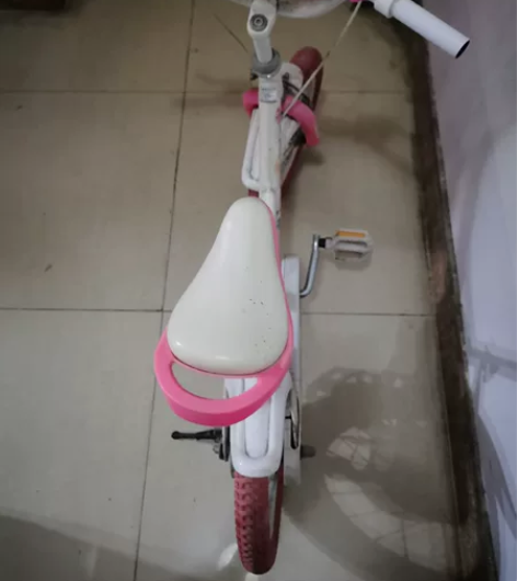 儿童自行车，永久大牌 感兴趣的话点“我想要...