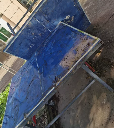 网上一千多买的乒乓球桌，露天日晒雨淋，桌面...