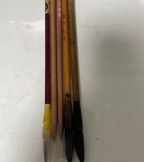 狼毫毛笔几只 不是新的 有些年头了 感兴趣...