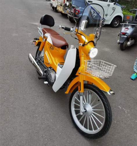 宗申yami摩托车，2022最新款，真空胎...