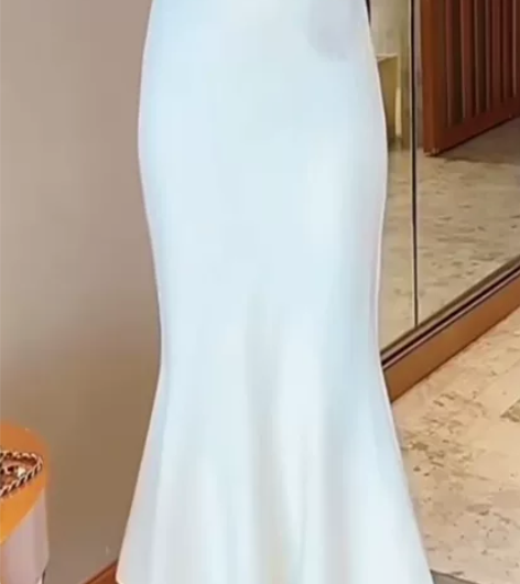 气质鱼尾裙，买到赚到，全新未拆封 感兴趣的...