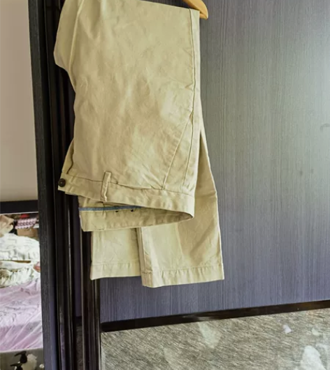 Gap卡其色休闲裤，38腰围，适合身高18...