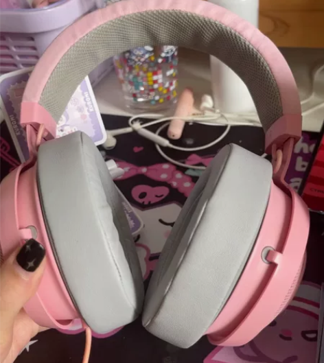 雷蛇粉晶耳机 北海巨妖   有猫耳 自用 盒子不知道还在不在...