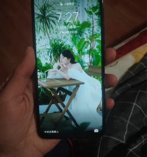 荣耀X10 5G手机6+128G触摸灵敏功...