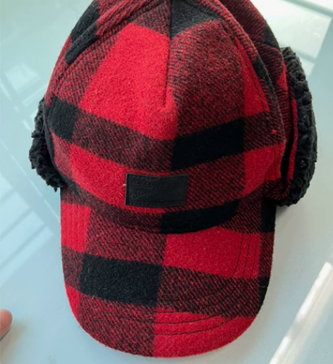 Chocoolate 冬帽雷锋帽全新带吊牌...