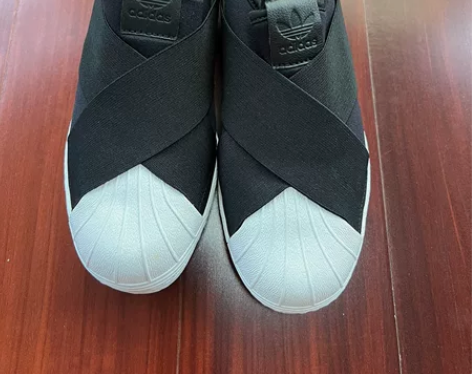 阿迪达斯，给孩子买的阿迪三叶草板鞋，夏天买...