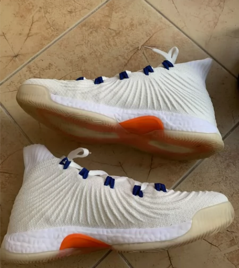 正品耐克男士运动鞋42码 感兴趣的话点“我...