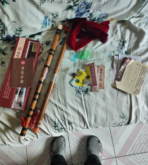 伶吟笛子及配件转卖,学了一段时间,不好学,...