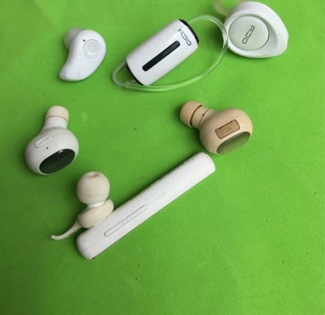 QCY蓝牙耳机一堆，没时间去研究测试，6个...