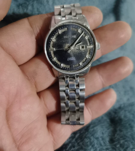 自用雷诺手表，表蒙子碎了，不小心弄丢在垃圾...