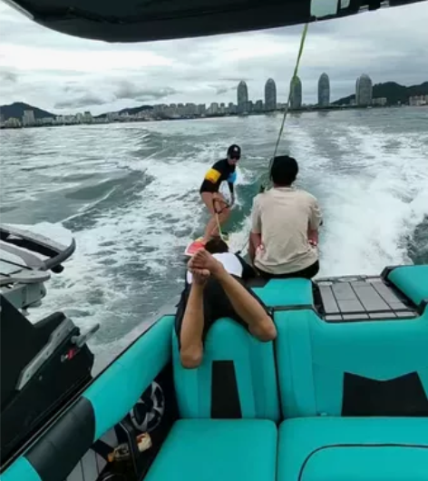 三亚凤凰岛海域尾波冲浪套票!蜈支洲岛 感兴...