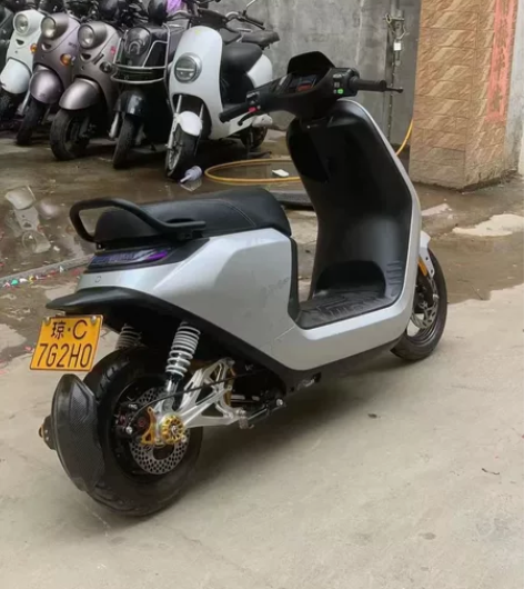 新到九号n90,7232电池,改了海神平叉...