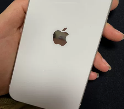 自用苹果11白色128g 上海苹果店购入裸...