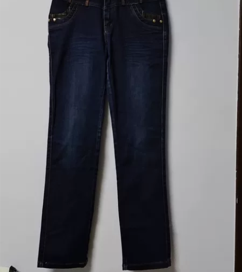 棉质牛仔裤,全新一次未穿。闲置出让,不退不...