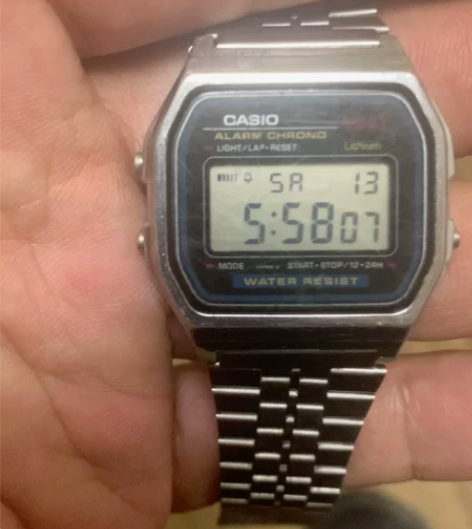 卡西欧a159w手表上古小方块使用一切正常...