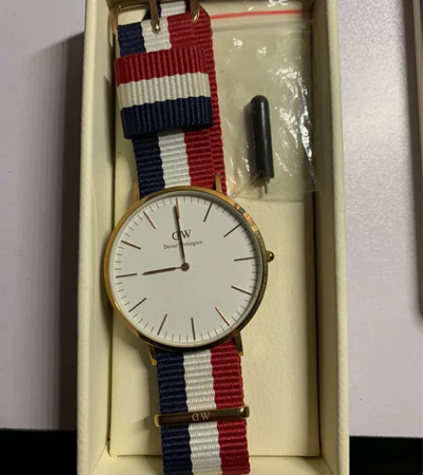 DW手表 没电了 上块电池即可（换新的出手...