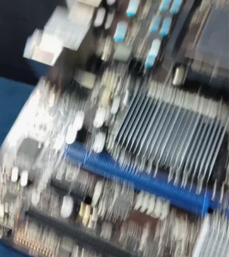 微星n1996主板,成色较新,正常开机 感...