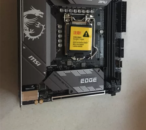 微星 B560i GAMING itx主板...