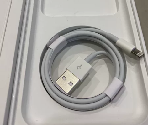 苹果手机原装数据线充电线，有编码全新。苹果...