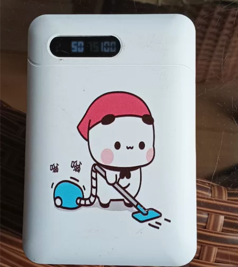 二手充电宝 感兴趣的话点“我想要”和我私聊...