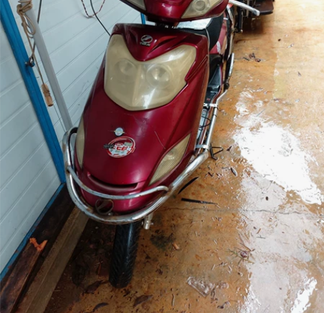 自用台铃电动车,上的昆明绿牌,80v20A...