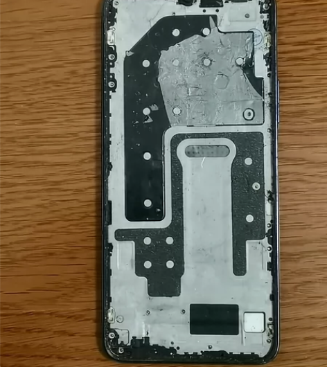 华为畅享20pro 无屏幕，开机有震动。其...