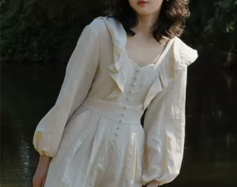 浪漫浅米色宽松连体短裤女 亚麻感蕾丝薄款V...